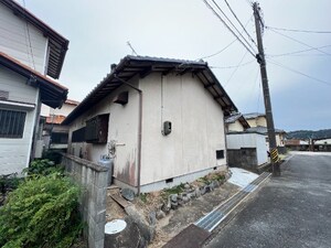 一志町高野貸家