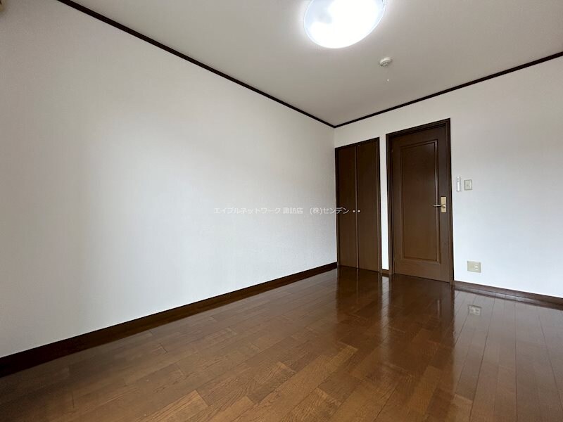  ロイヤルパレス