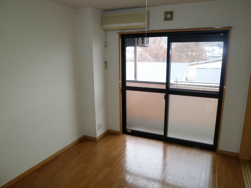 写真は類似部屋 ビュー城門Ｃ