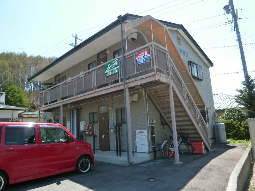  ハイツ三恵　II