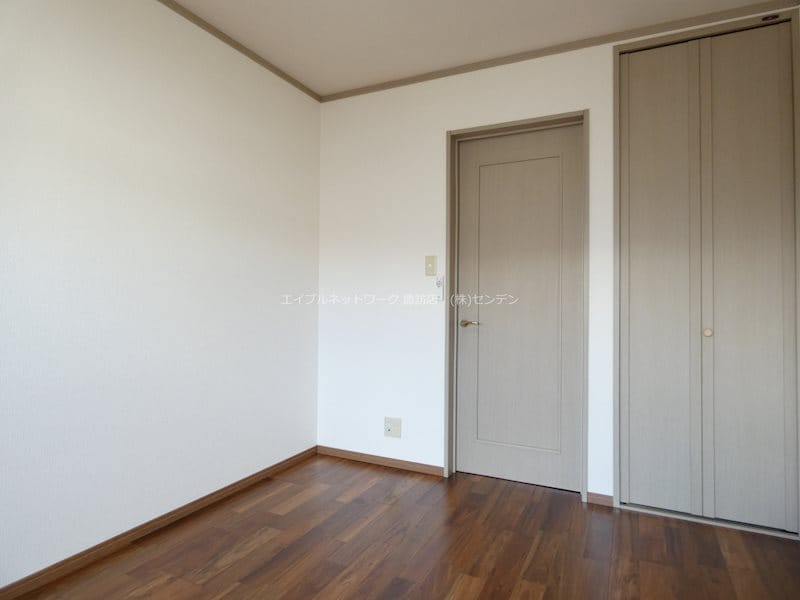  レジデンス923岡谷