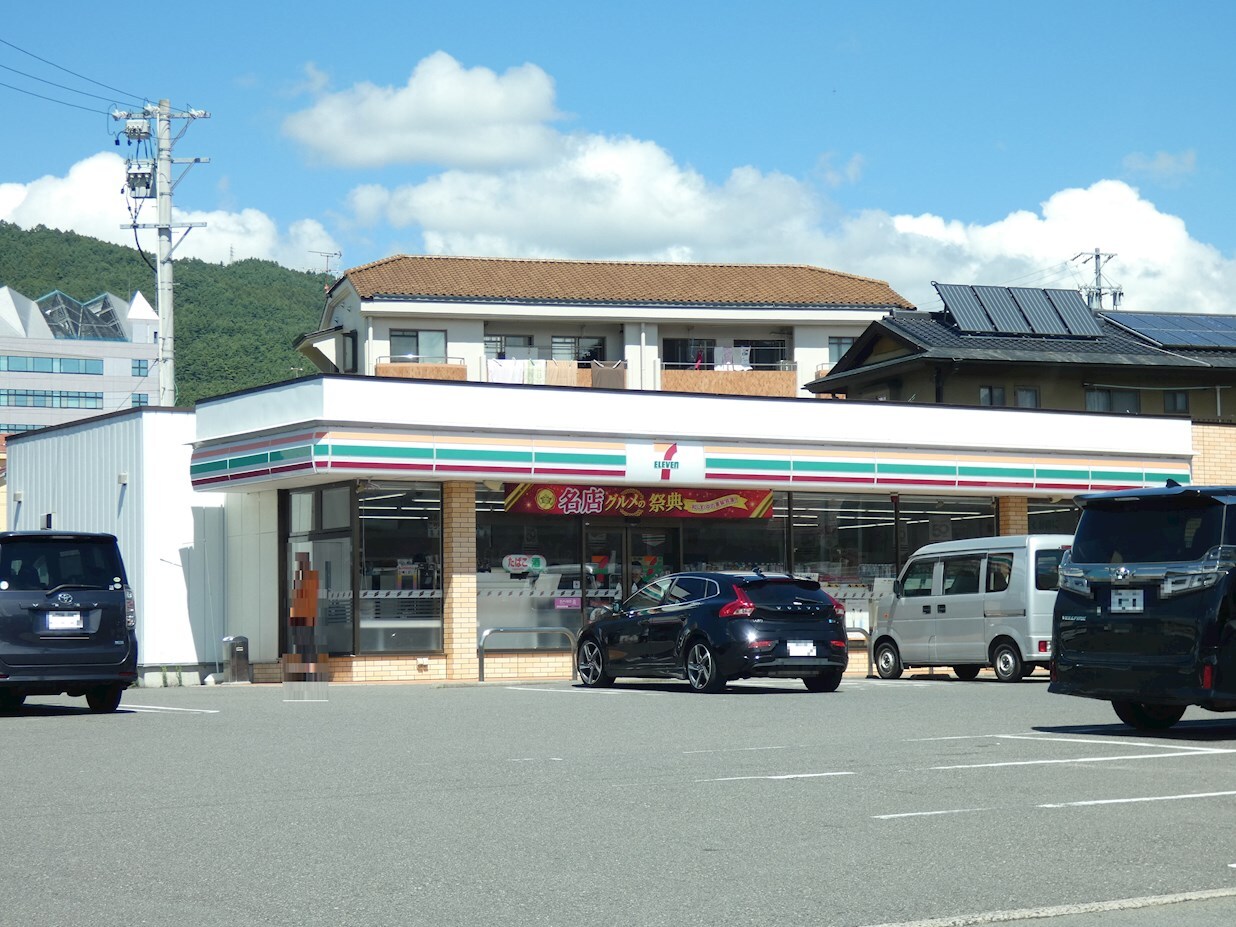 ｾﾌﾞﾝｲﾚﾌﾞﾝ ちの運動公園店(コンビニ)まで339m テラスビュー・スワン