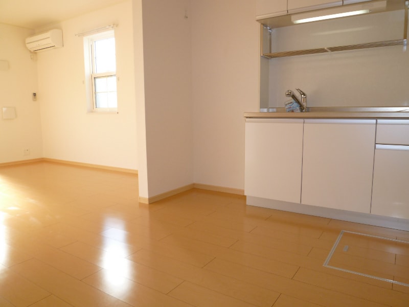 反転タイプ トランキル・ハリマ