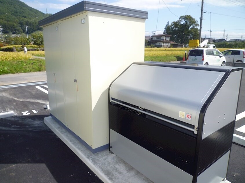  ラ・ピエールII