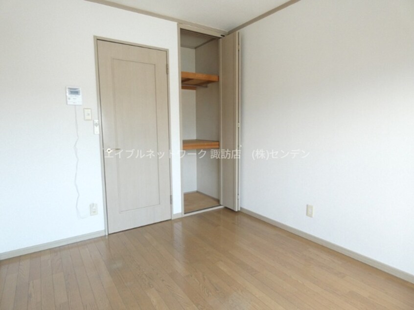  レジデンス923長地