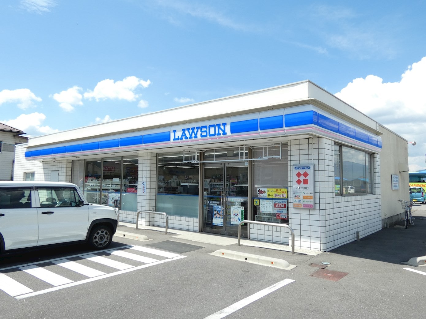 ﾛｰｿﾝ 諏訪豊田店(コンビニ)まで664m コーポ牛山