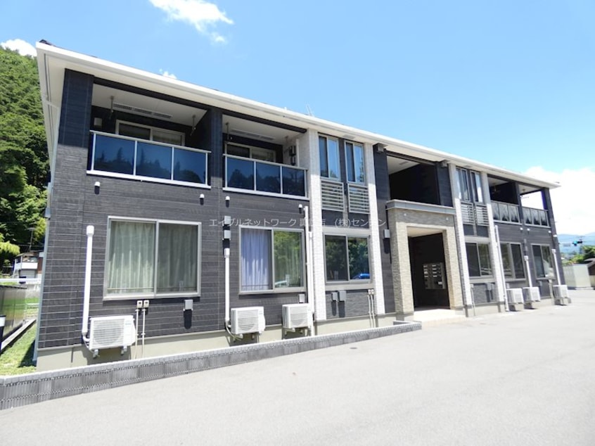  イースト・カーサＣ