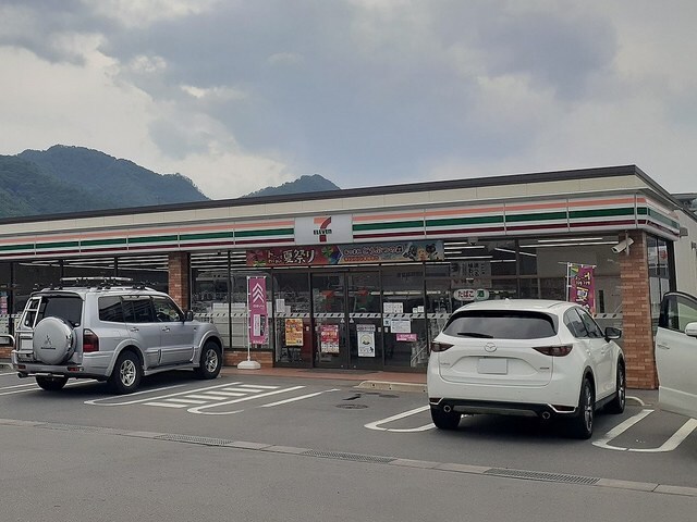 ｾﾌﾞﾝｲﾚﾌﾞﾝ 上田下丸子店(コンビニ)まで2011m しなの鉄道しなの鉄道線/大屋駅 徒歩63分 2階 築19年