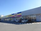 100円ｼｮｯﾌﾟｼﾙｸﾍﾞﾙﾌﾟﾗｻﾞ店(スーパー)まで397m サンリジエール