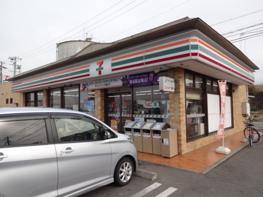 ｾﾌﾞﾝｲﾚﾌﾞﾝ 信州鞍掛店(コンビニ)まで164m メゾンセシボン東部