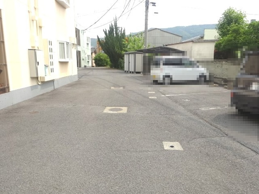  ハイツなかざわ