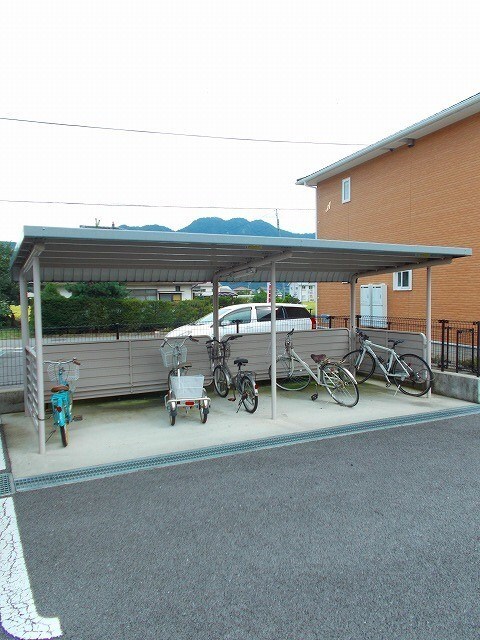  上田電鉄別所線/上田原駅 徒歩28分 2階 築14年