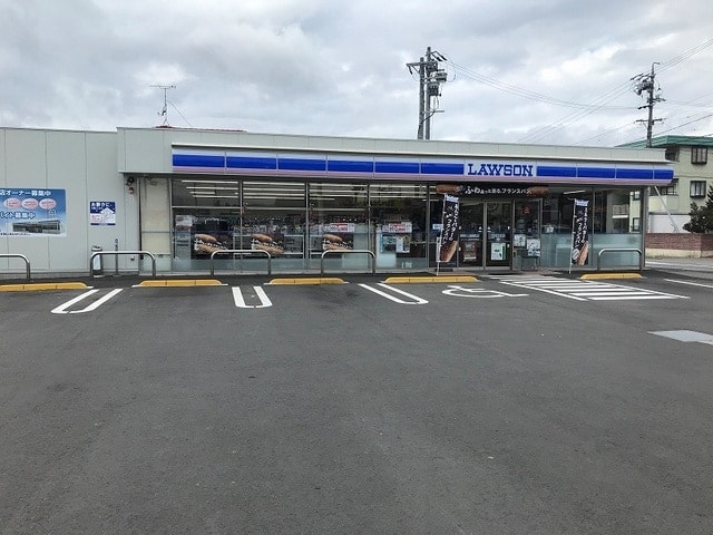 ﾛｰｿﾝ 上田芳田新町店(コンビニ)まで1045m ラメール
