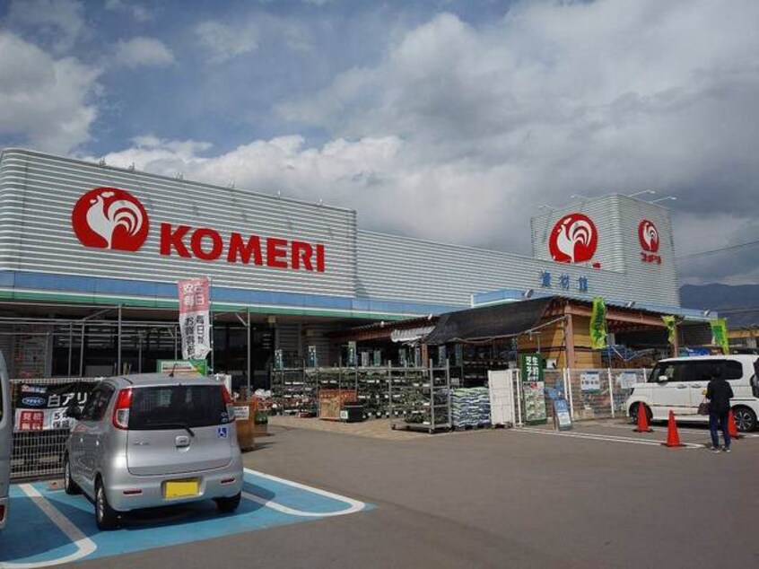 ｺﾒﾘﾎｰﾑｾﾝﾀｰ上田店(電気量販店/ホームセンター)まで636m フォレ・デ・ポムＢ棟