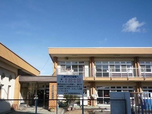 上田市城下保育園(幼稚園/保育園)まで705m ハイツ彩雲