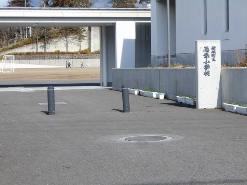 坂城町立南条小学校(小学校)まで1097m ラベンダーハウス