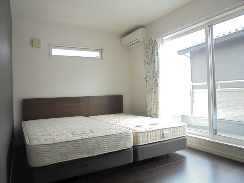  中央北2丁目戸建て