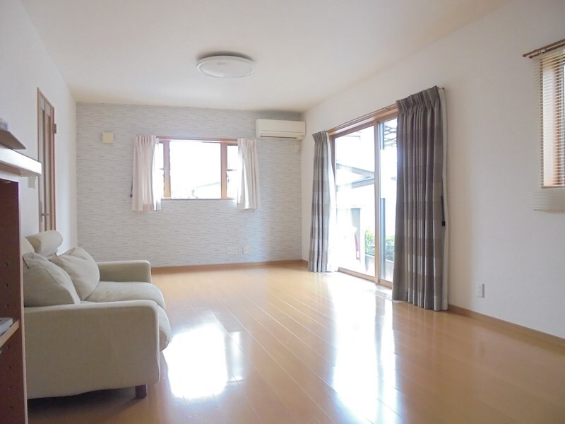  中央北2丁目戸建て