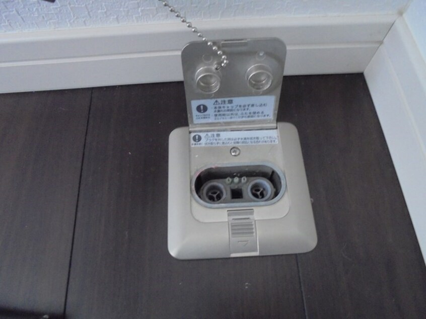 温水ルームヒーター 中央北2丁目戸建て