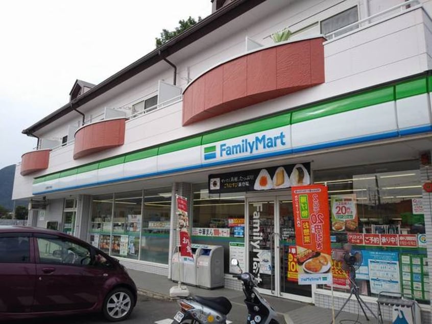 ﾌｧﾐﾘｰﾏｰﾄ 上田長野大学前店(コンビニ)まで785m ノビレッジ