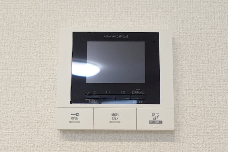  トリシア横町WEST