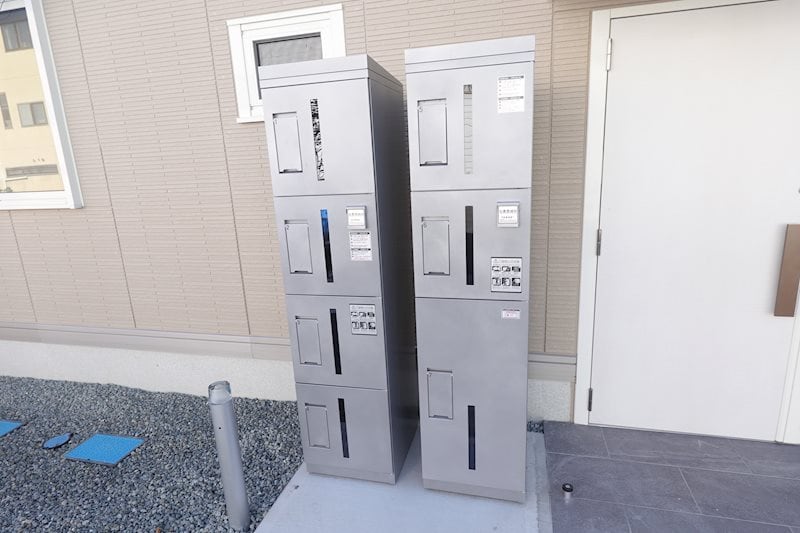  トリシア横町WEST