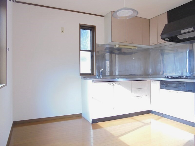  サンコーポ茂沢（アパート）