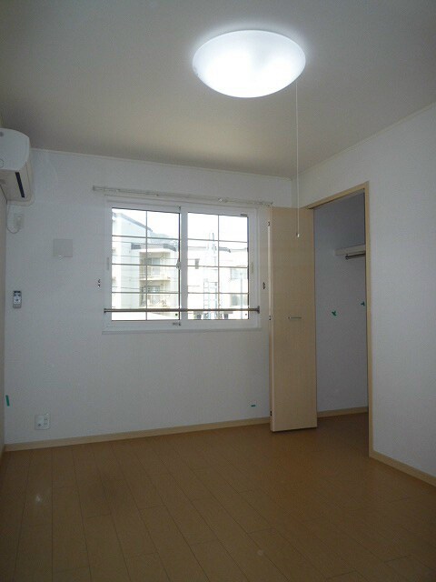 写真は202号室です シャルマン櫻街