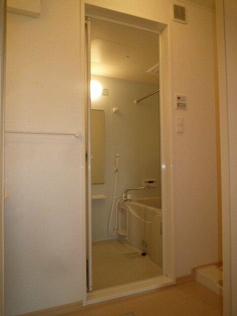 写真は202号室です シャルマン櫻街