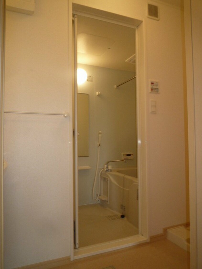 写真は202号室です シャルマン櫻街