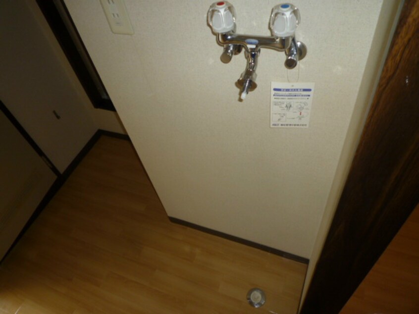 洗濯機置き場　写真は別号室です 信越本線/安茂里駅 徒歩10分 2階 築30年