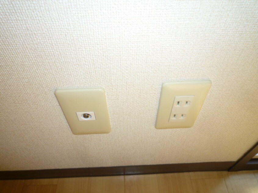 写真は別号室です 信越本線/安茂里駅 徒歩10分 2階 築30年