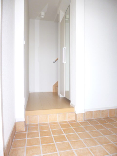 写真は別号室です クレセントVII