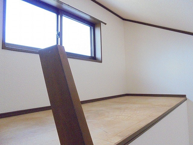  北屋島線＿104/南長池 1-2階 築28年