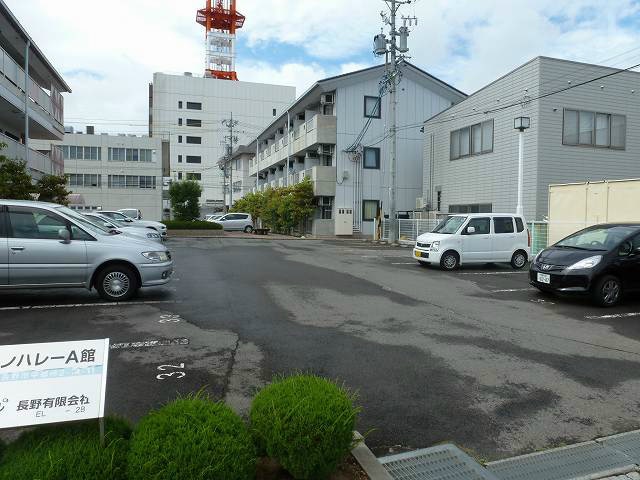  中御所グランバレーＡ館