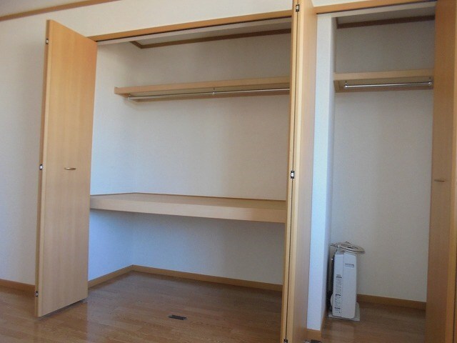 写真は201号室です（参考） フォーブルY-II