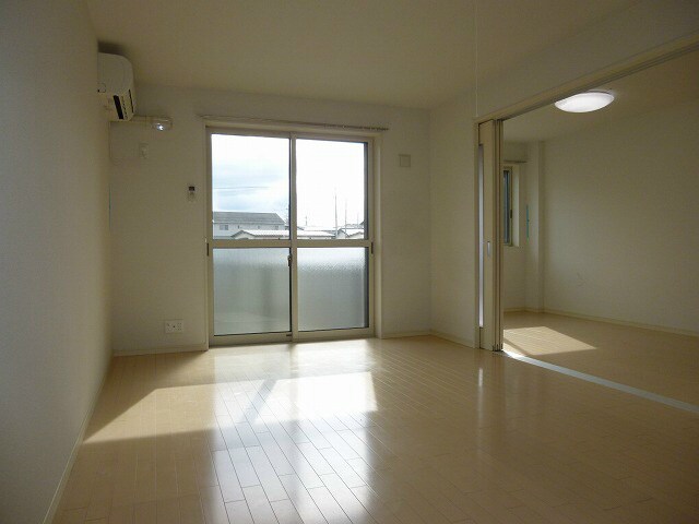 101号室です JOYタキザワ