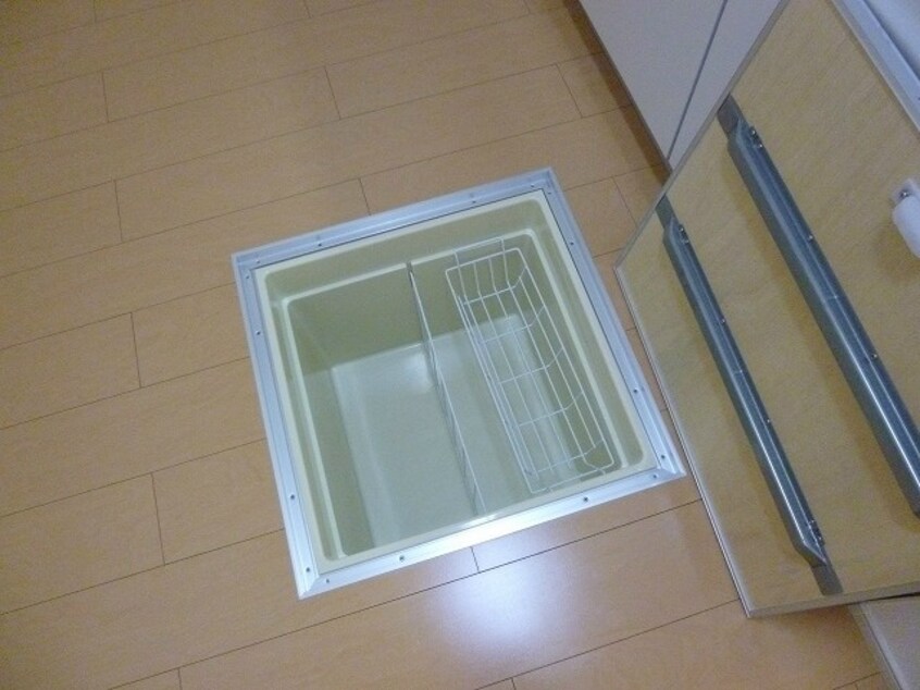 写真は103号室になります アリエッティＹ棟