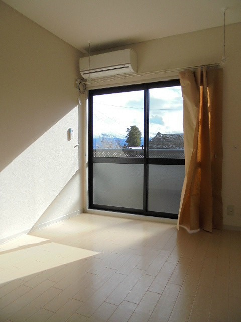  ディアスヤマーニ　B