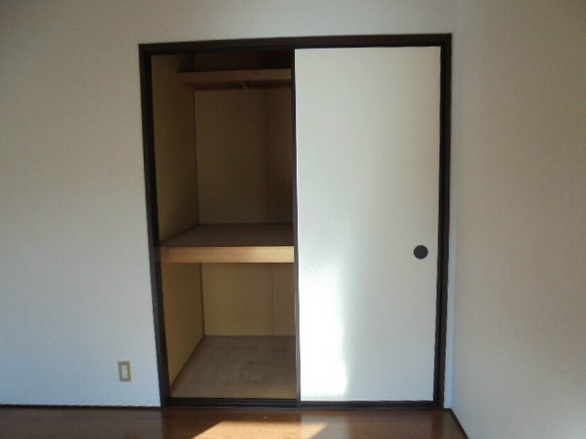 画像は１０１号室です（参考 アトゥレくらいしＳ