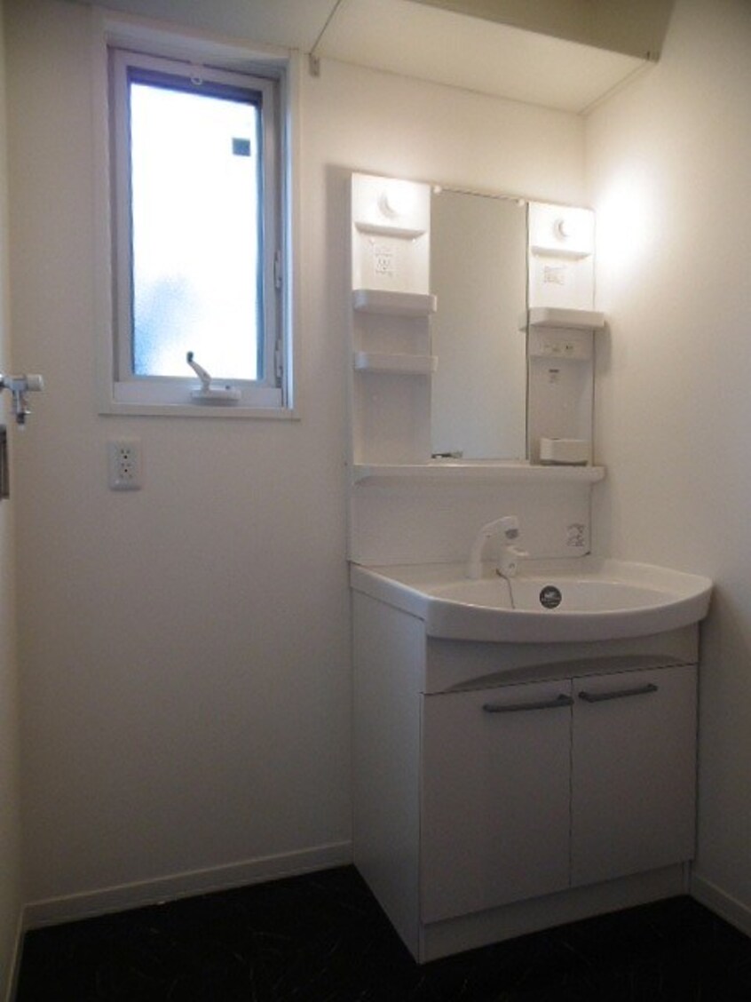 参考（写真は103号室） ガーデンテラス倉石Ｓ棟