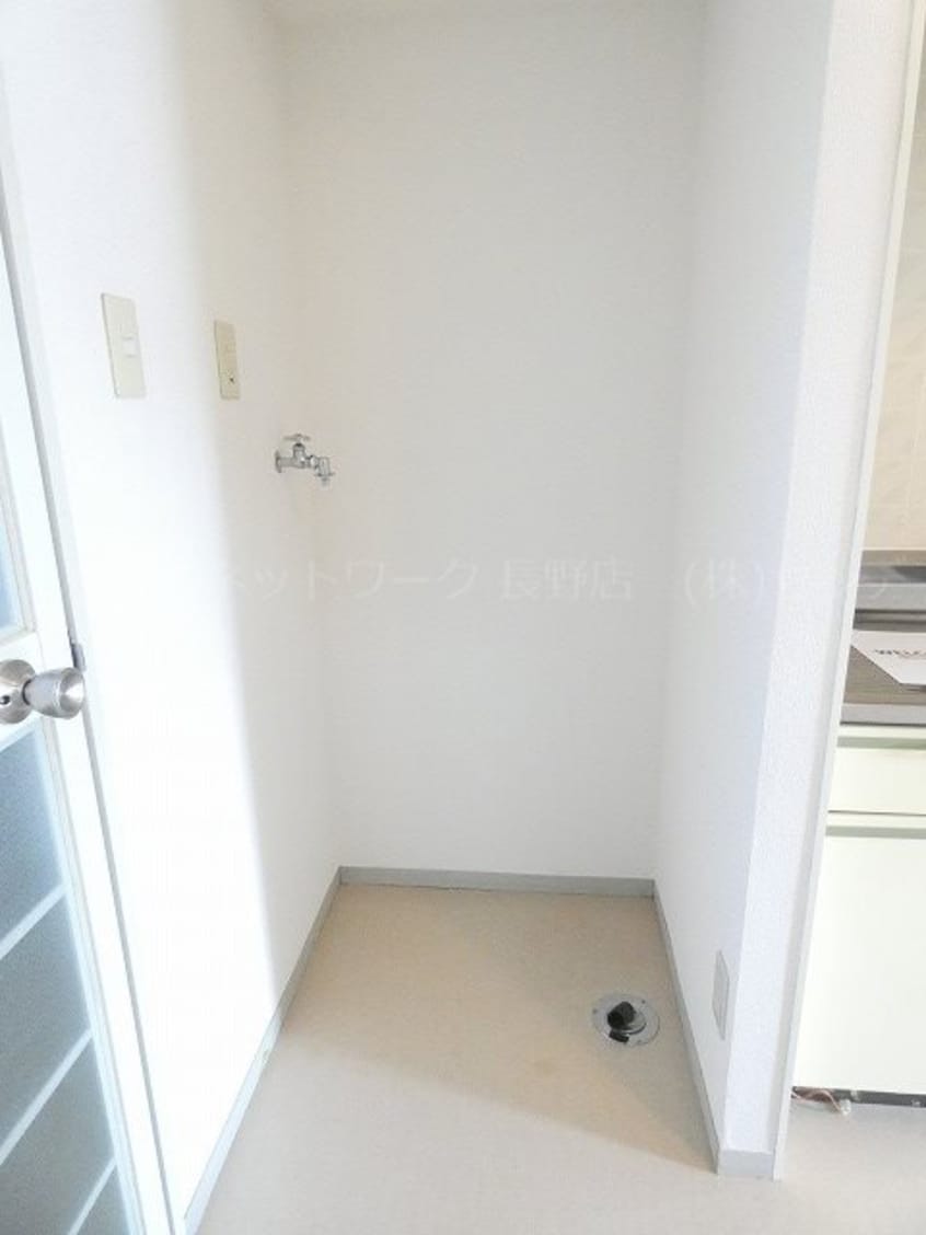 写真は108号室です（参考） アネーロ和田C