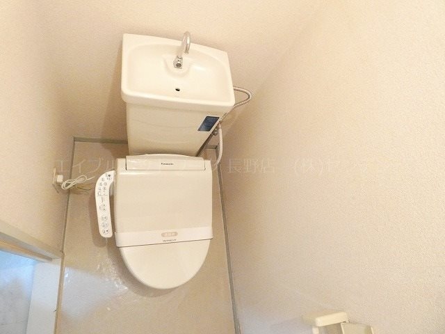 写真は108号室です（参考） アネーロ和田C