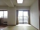 写真は203号室です。（参考） グランディオーゼナガノ