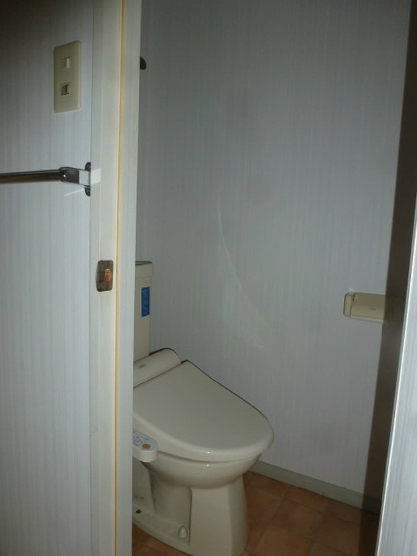 写真は別号室です アネーロ和田B