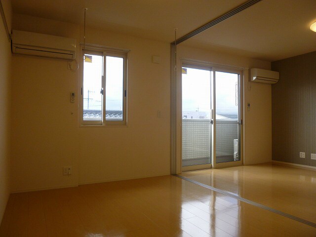 画像は302号室です（参考）画像は302号室です（参考） 信越本線/長野駅 徒歩9分 3階 築13年