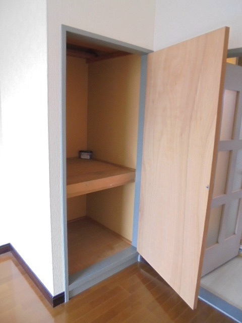 写真は205号室です（参考） コーポソイビーンウエストツリー