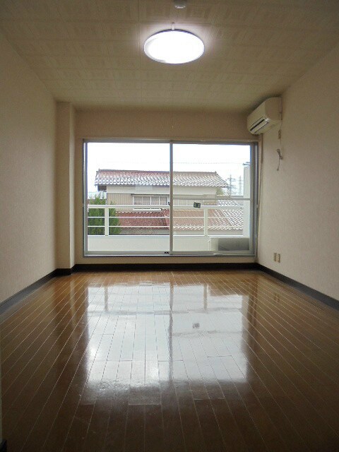 写真は205号室です（参考） コーポソイビーンウエストツリー