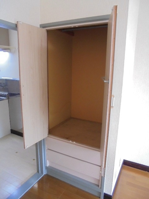 写真は205号室です（参考） コーポソイビーンウエストツリー