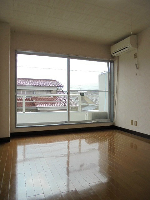 写真は205号室です（参考） コーポソイビーンウエストツリー